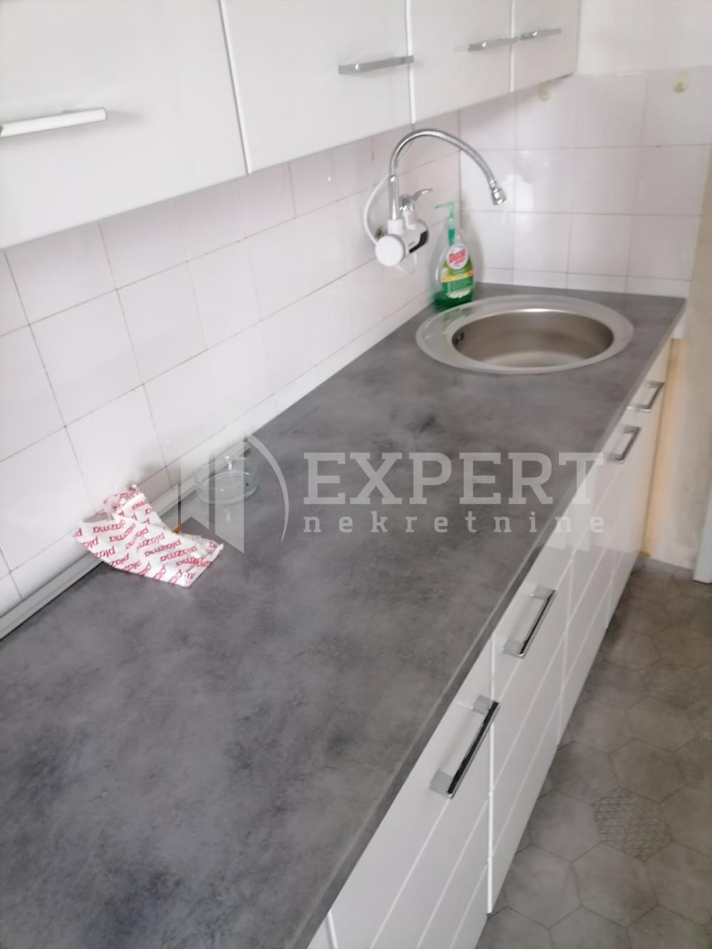 Slika 6 - Bulevar Nemanjića, Trosoban stan za izdavanje, 80m2, 400€