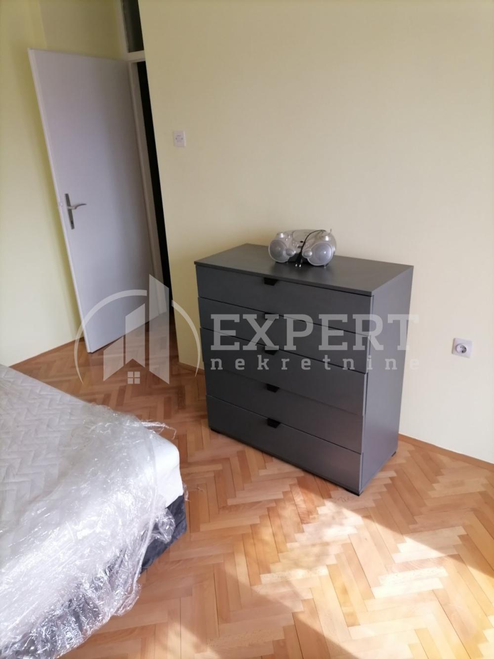 Slika 10 - Bulevar Nemanjića, Trosoban stan za izdavanje, 80m2, 400€
