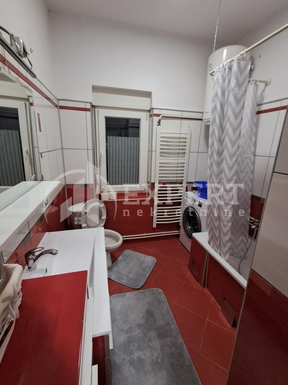 Slika 6 - Trg Pavla Stojkovića, Dvosoban stan za izdavanje, 60m2, 400€