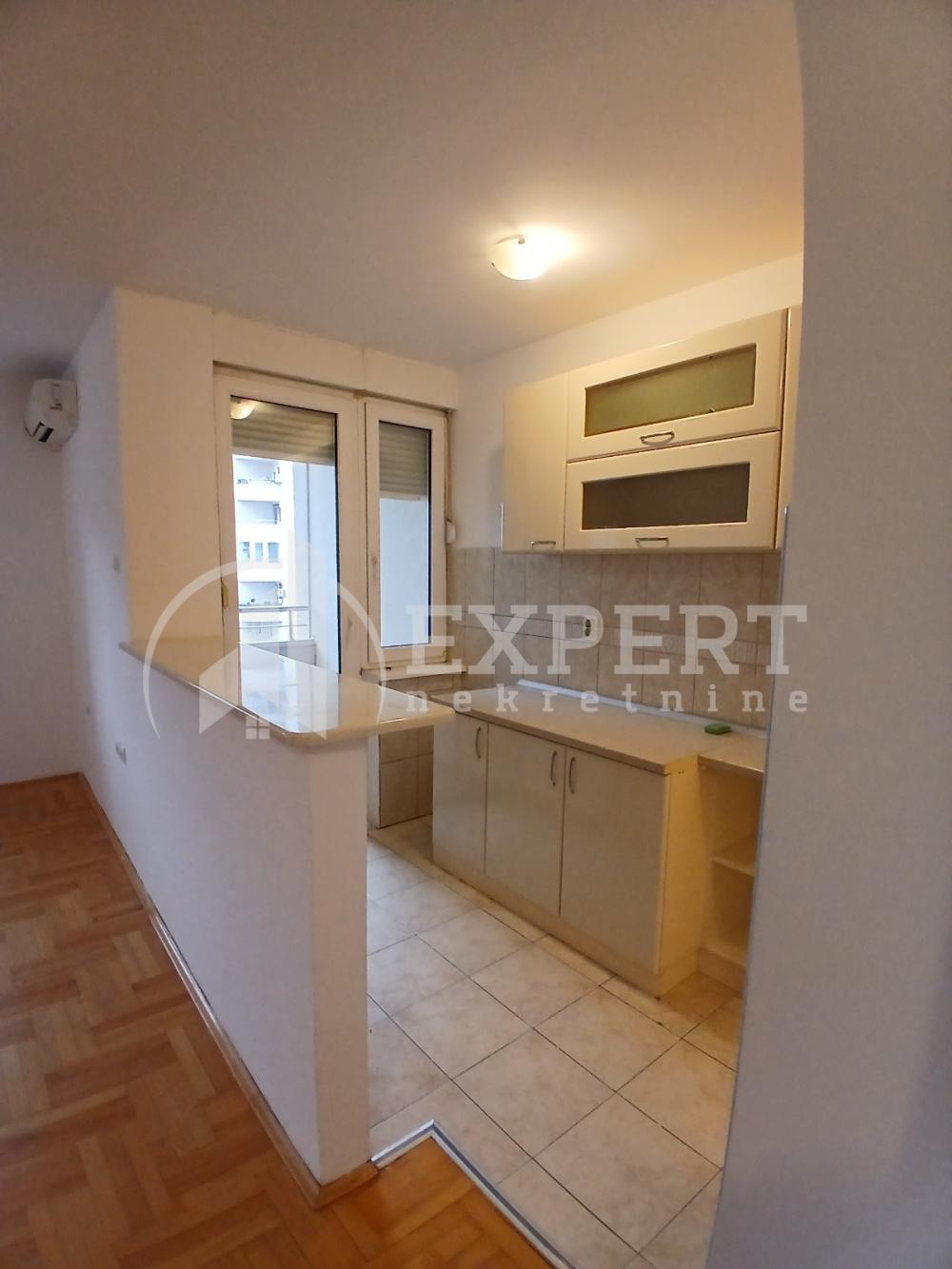 Slika 2 - Romanijska, Dvoiposoban stan za izdavanje, 72m2, 350€