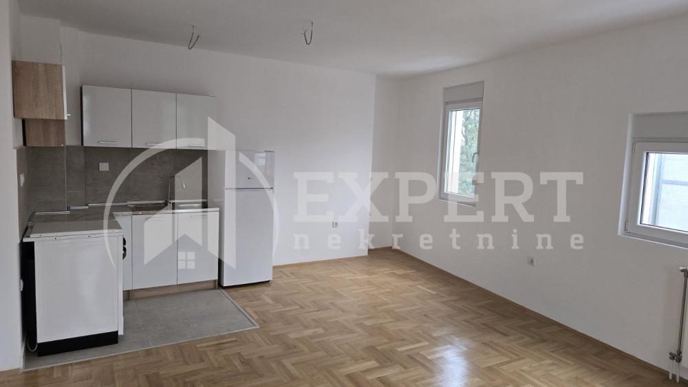 Slika 1 - Prvomajska, Dvoiposoban stan za izdavanje, 56m2, 450€