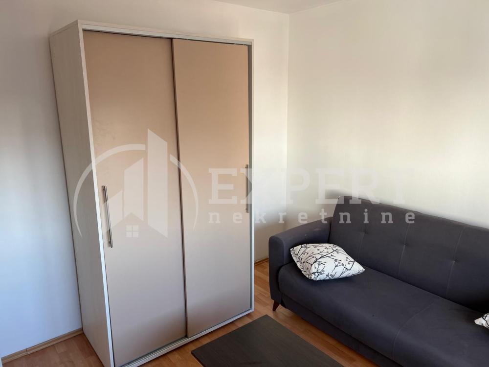 Slika 4 - Todora Milovanovića, Trosoban stan na prodaju, 75m2, 153.000€