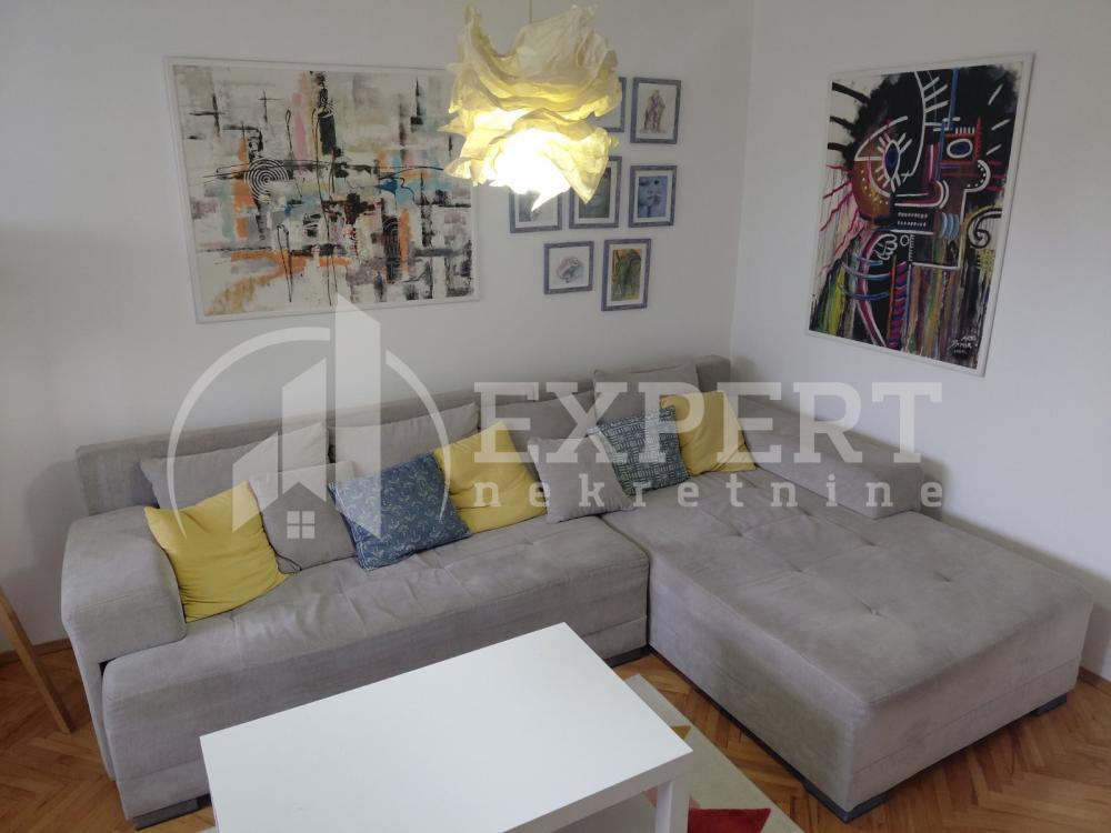 Glavna slika -Sinđelićev trg, Jednoiposoban stan za izdavanje, 38m2, 350€