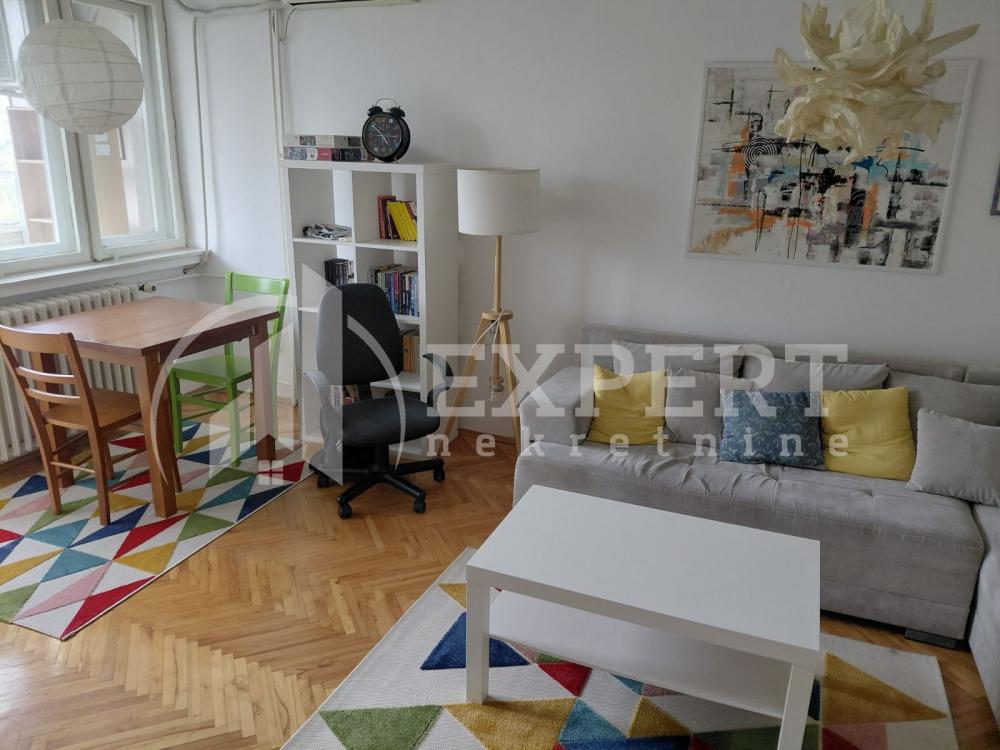 Slika 2 - Sinđelićev trg, Jednoiposoban stan za izdavanje, 38m2, 350€