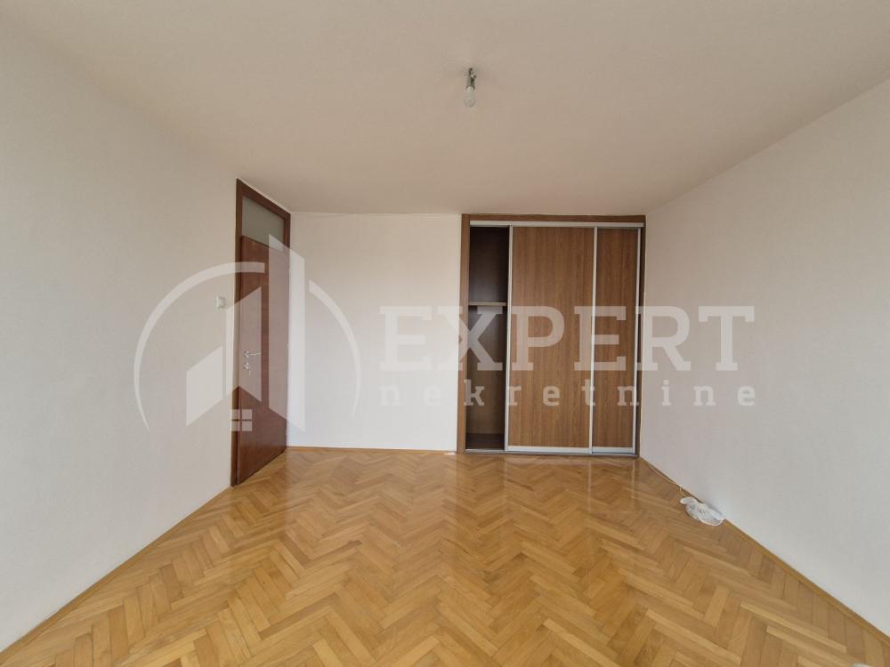 Slika 10 - Cara Dušana, Četvorosoban stan za izdavanje, 95m2, 600€