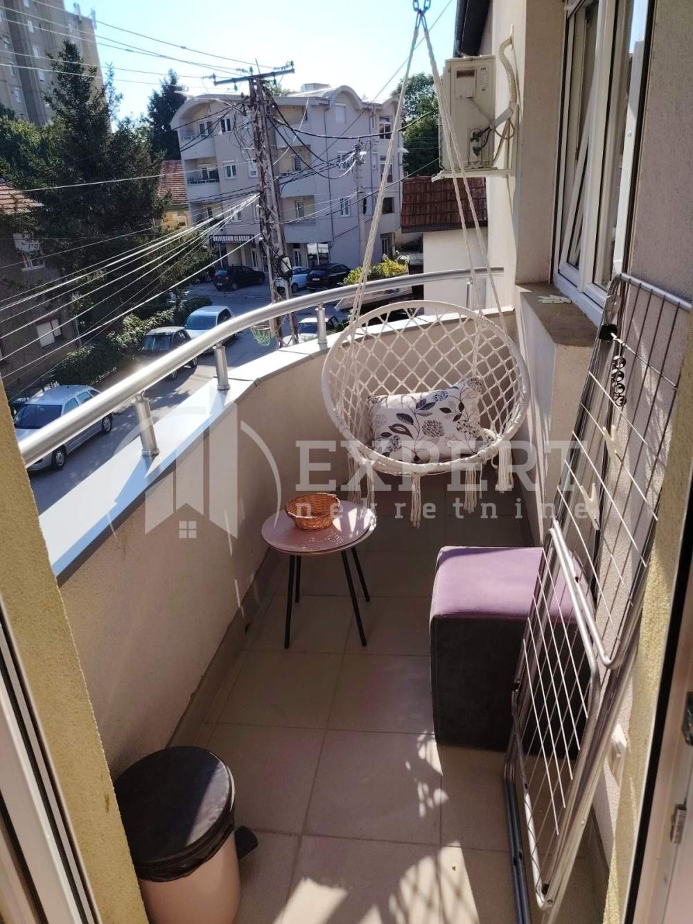 Slika 11 - 21. maja, Dvoiposoban stan za izdavanje, 55m2, 450€