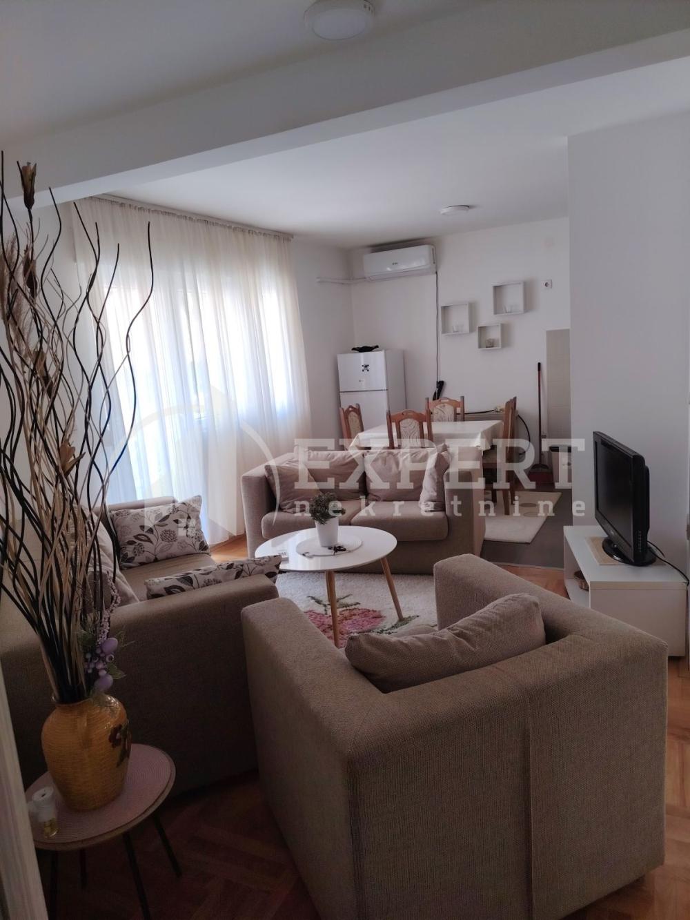 Slika 2 - 21. maja, Dvoiposoban stan za izdavanje, 55m2, 450€