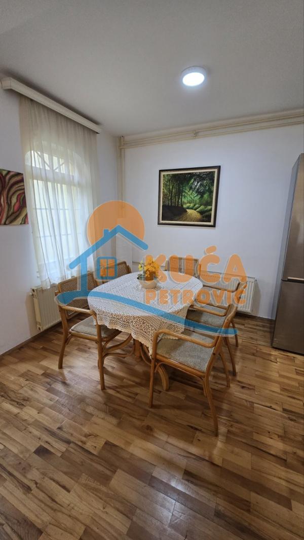 Slika 3 - Karadžićeva,  Kuća za izdavanje, 70m2, 390€