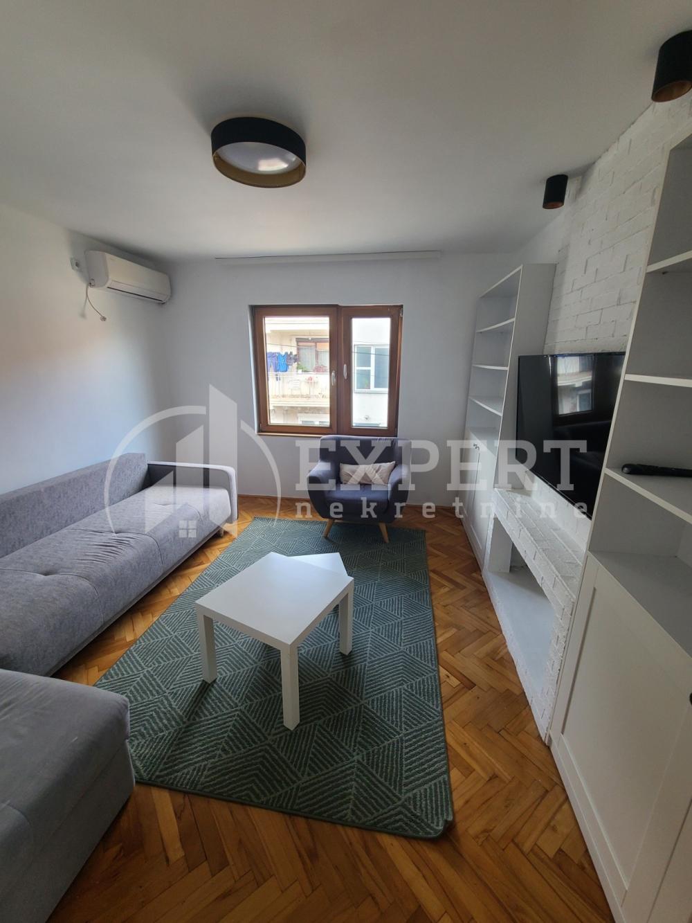 Slika 1 - Strahinje Simonovića, Dvoiposoban stan za izdavanje, 70m2, 350€