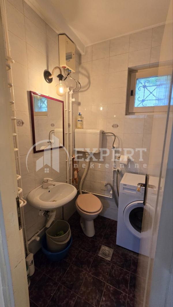 Slika 4 - Karadžićeva,  Kuća za izdavanje, 70m2, 390€