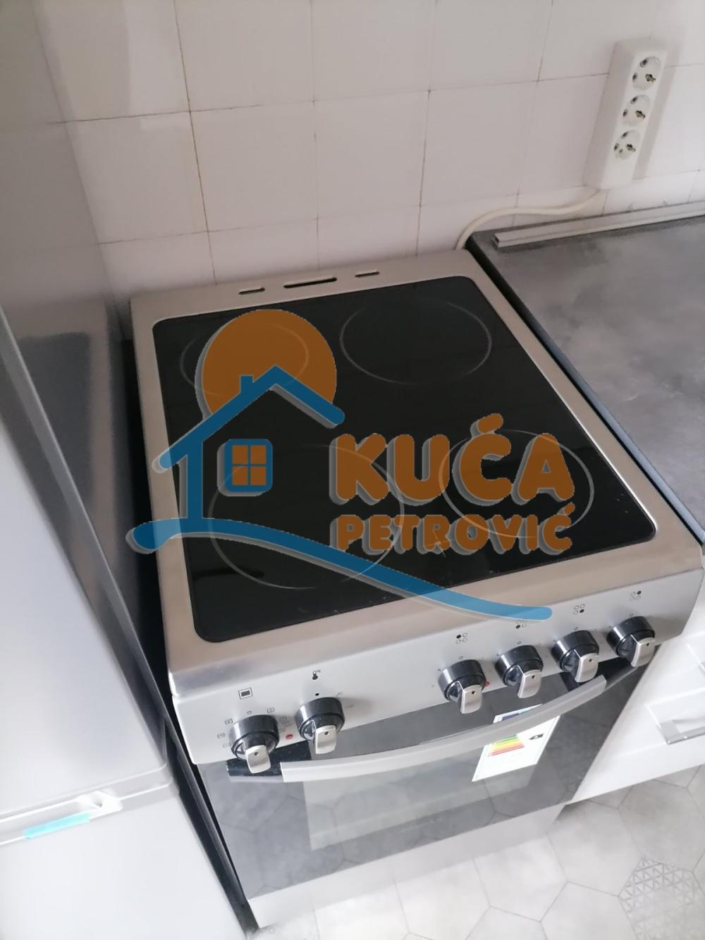 Slika 5 - Bulevar Nemanjića, Trosoban stan za izdavanje, 80m2, 400€