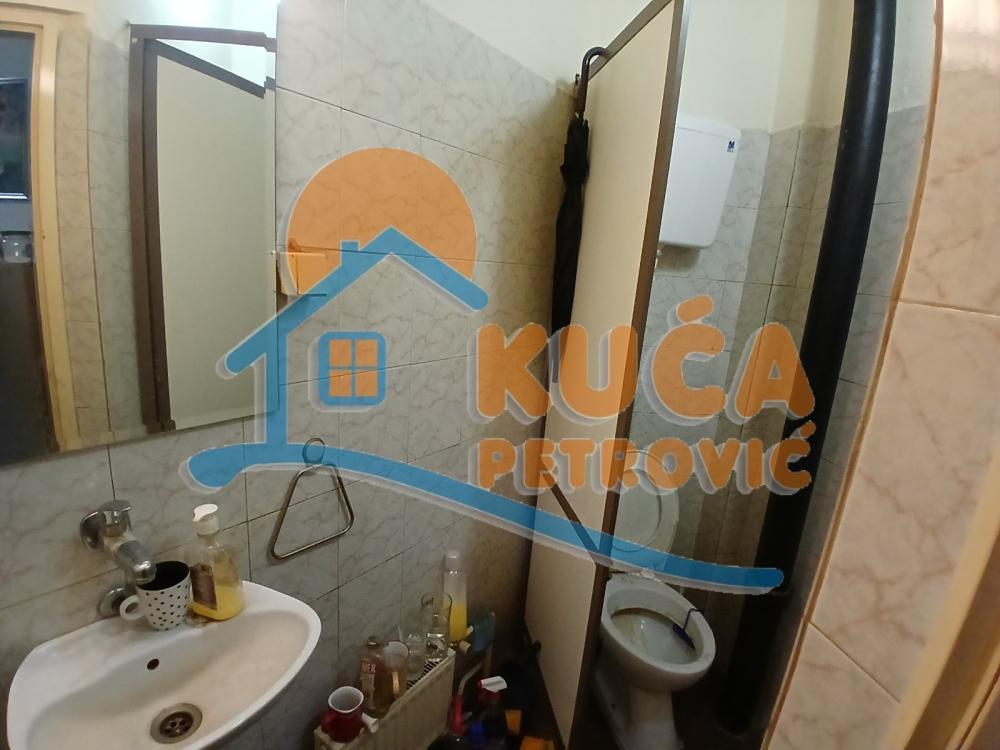 Slika 3 - Cara Dušana,  Lokal na prodaju, 16m2, 20.000€