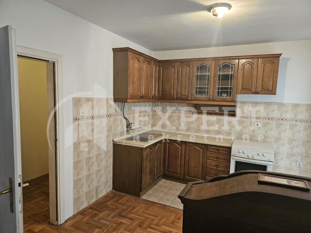 Slika 2 - Kneza Mihaila Obrenovića, Dvosoban stan na prodaju, 60m2, 100.000€