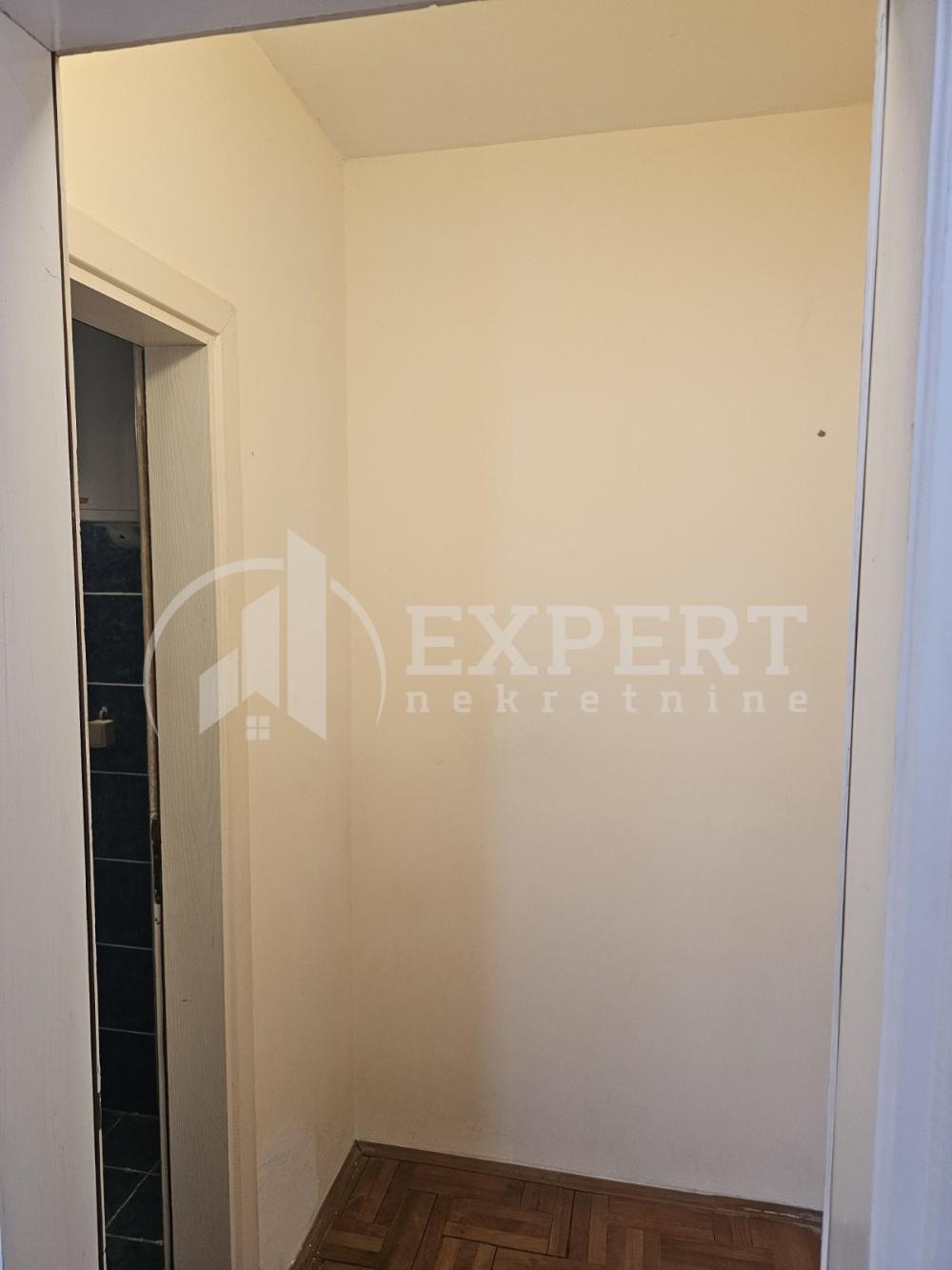 Slika 8 - Kneza Mihaila Obrenovića, Dvosoban stan na prodaju, 60m2, 100.000€