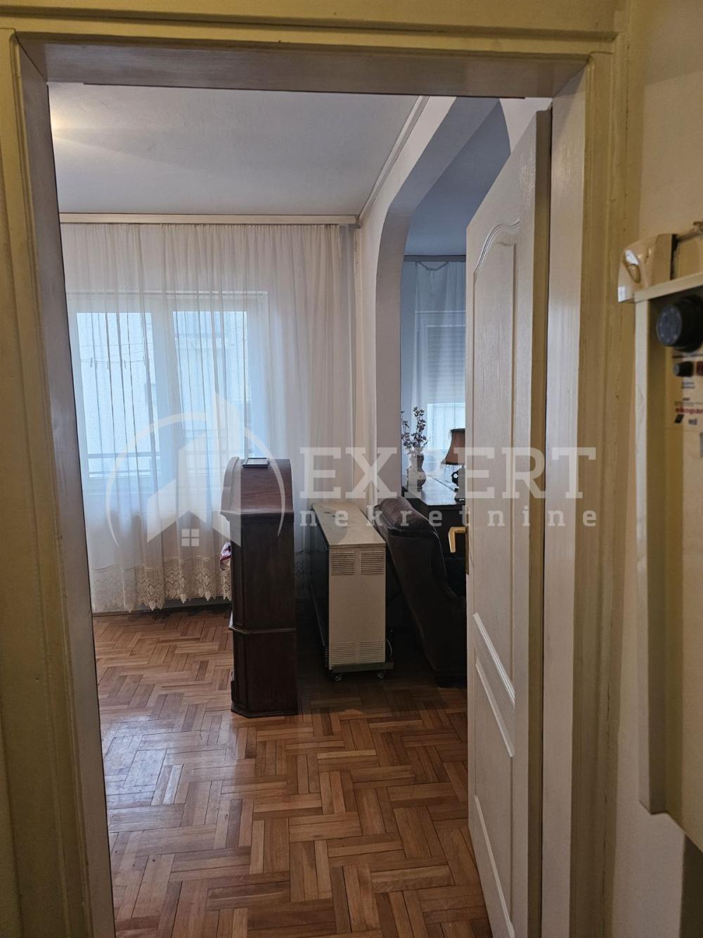 Slika 10 - Kneza Mihaila Obrenovića, Dvosoban stan na prodaju, 60m2, 100.000€