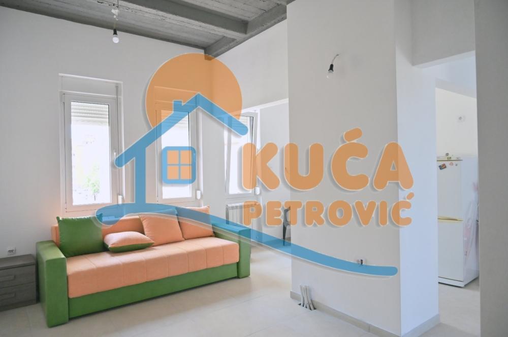 Glavna slika -Božidarčeva, Dvosoban stan za izdavanje, 48m2, 390€