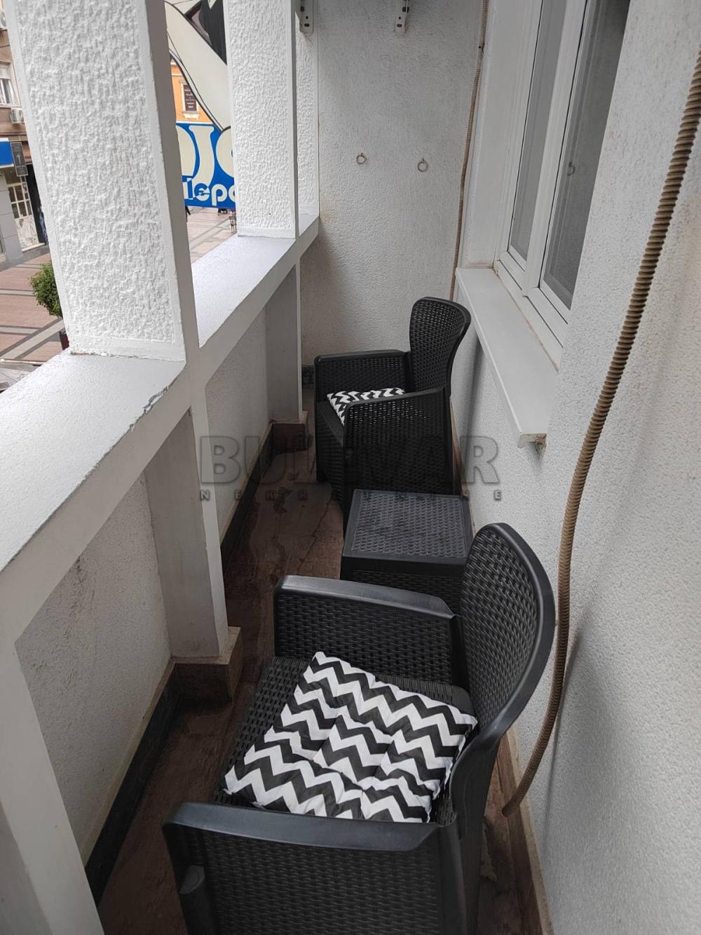 Slika 1 - Obrenovićeva, Jednosoban stan za izdavanje, 41m2, 350€