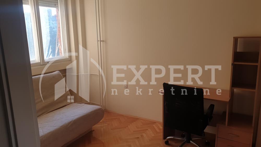Slika 10 - Bulevar Nemanjića, Trosoban stan za izdavanje, 73m2, 500€