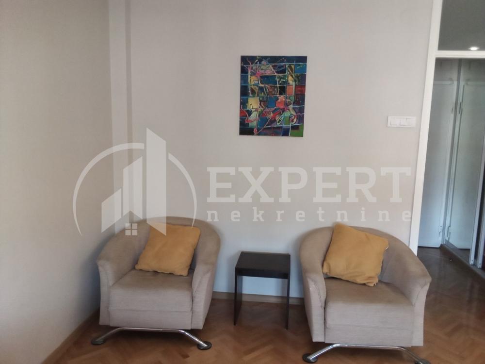 Slika 3 - Bulevar Nemanjića, Trosoban stan za izdavanje, 73m2, 500€