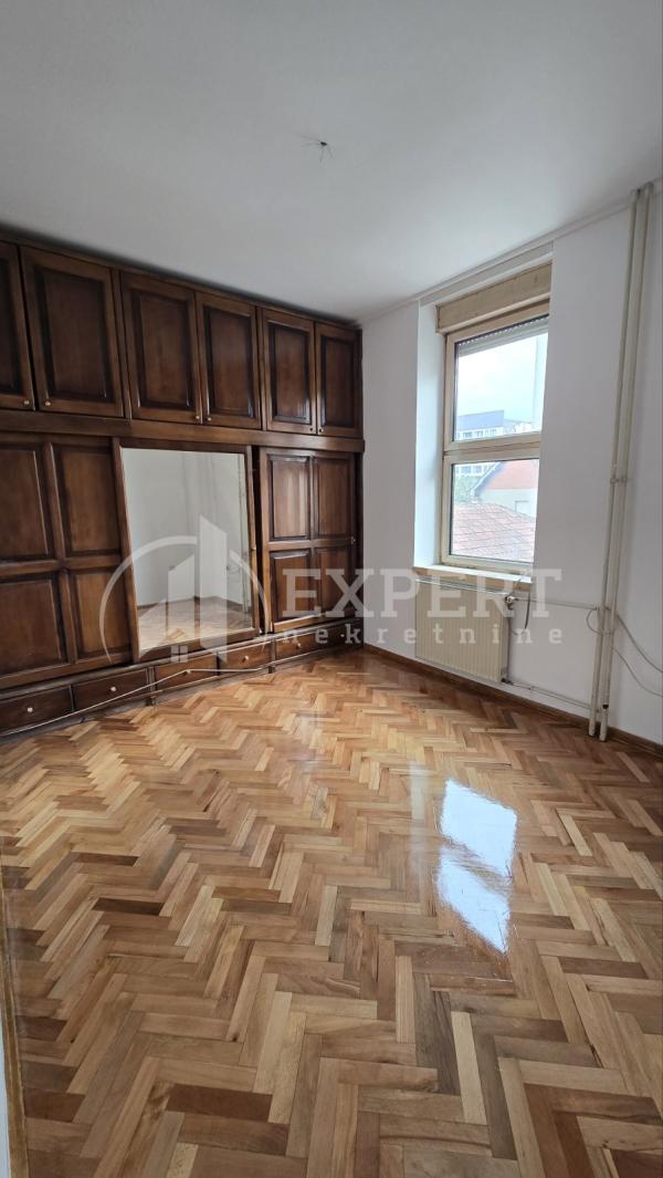 Slika 7 - Mije Petrovića, Četvorosoban stan za izdavanje, 122m2, 1.000€