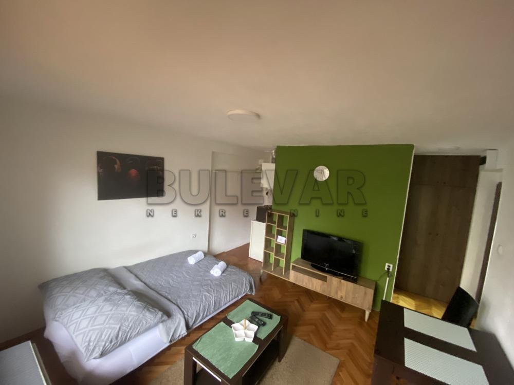 Glavna slika -Ustanička,  Stan za izdavanje, 22m2, 270€