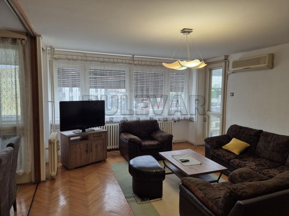 Slika 1 - Vojvode Tankosića, Troiposoban stan za izdavanje, 90m2, 500€