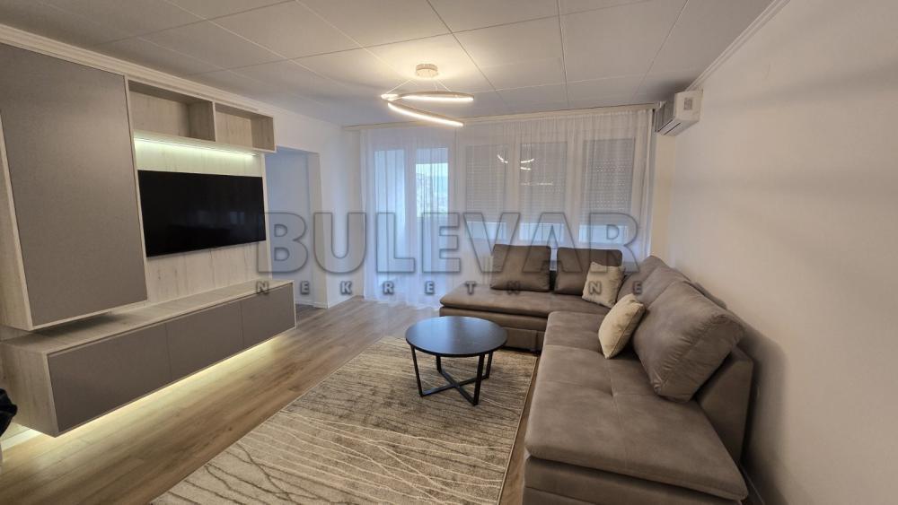 Glavna slika -Bulevar Nemanjića, Troiposoban stan za izdavanje, 65m2, 600€