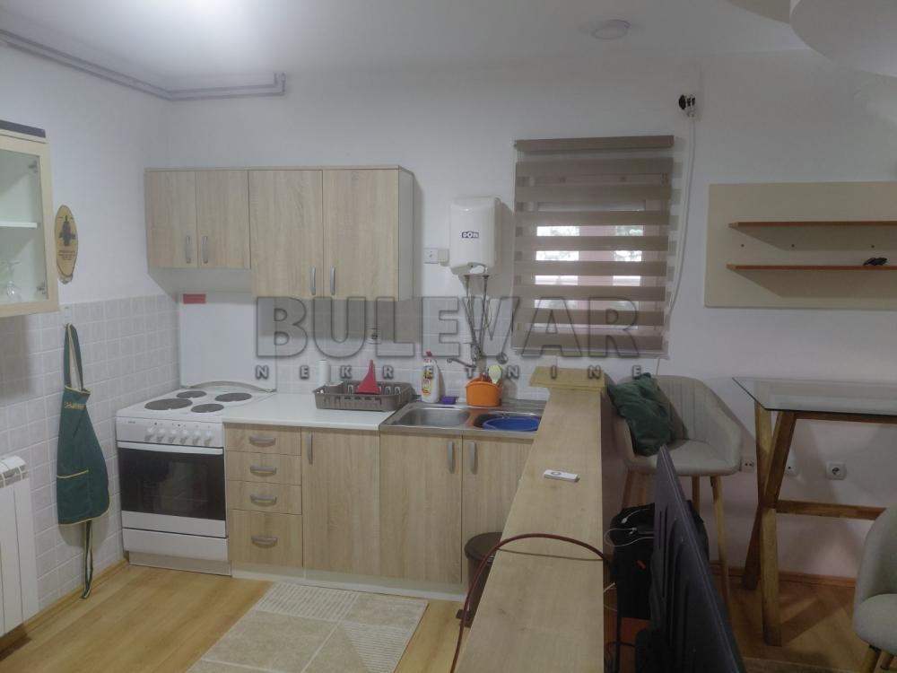 Slika 3 - Momčila Mitića, Jednosoban stan za izdavanje, 40m2, 300€