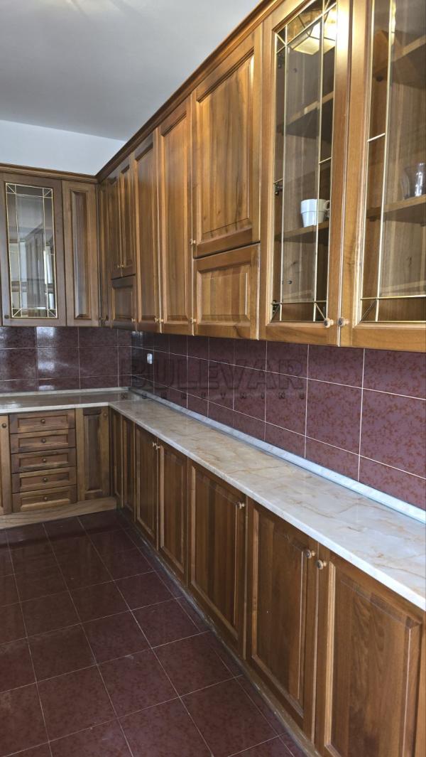 Slika 11 - Mije Petrovića, Četvorosoban stan za izdavanje, 122m2, 1.000€
