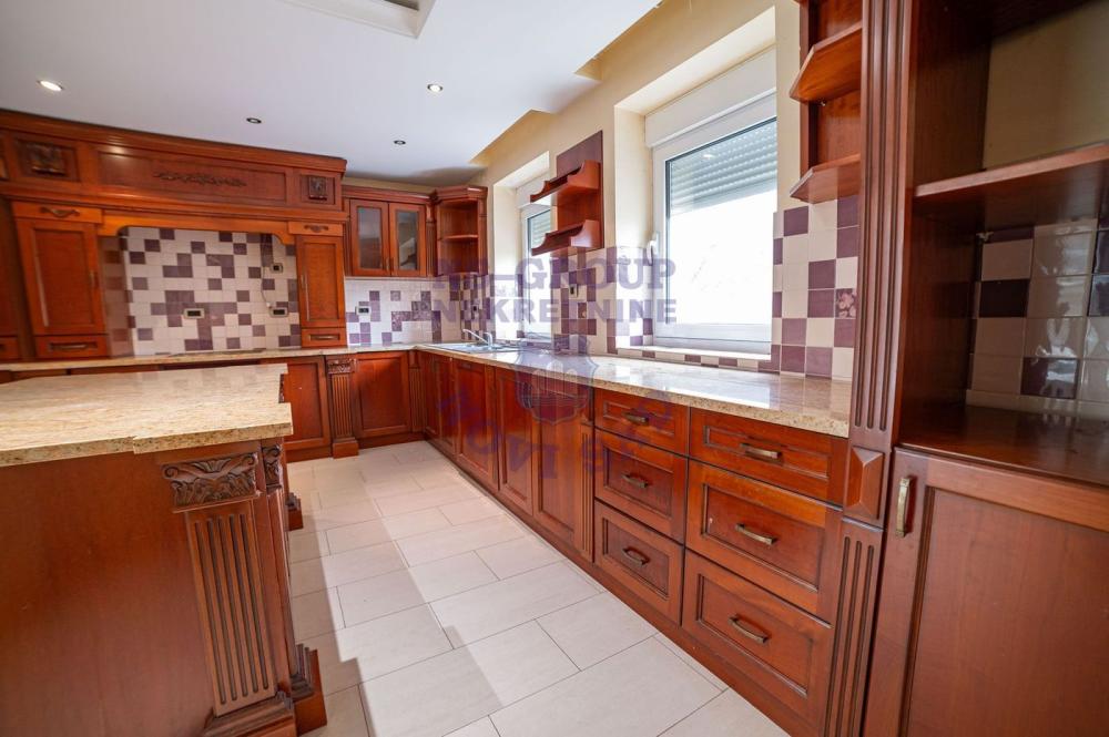 Slika 4 -  Kuća na prodaju, 745m2, 1.029.100€