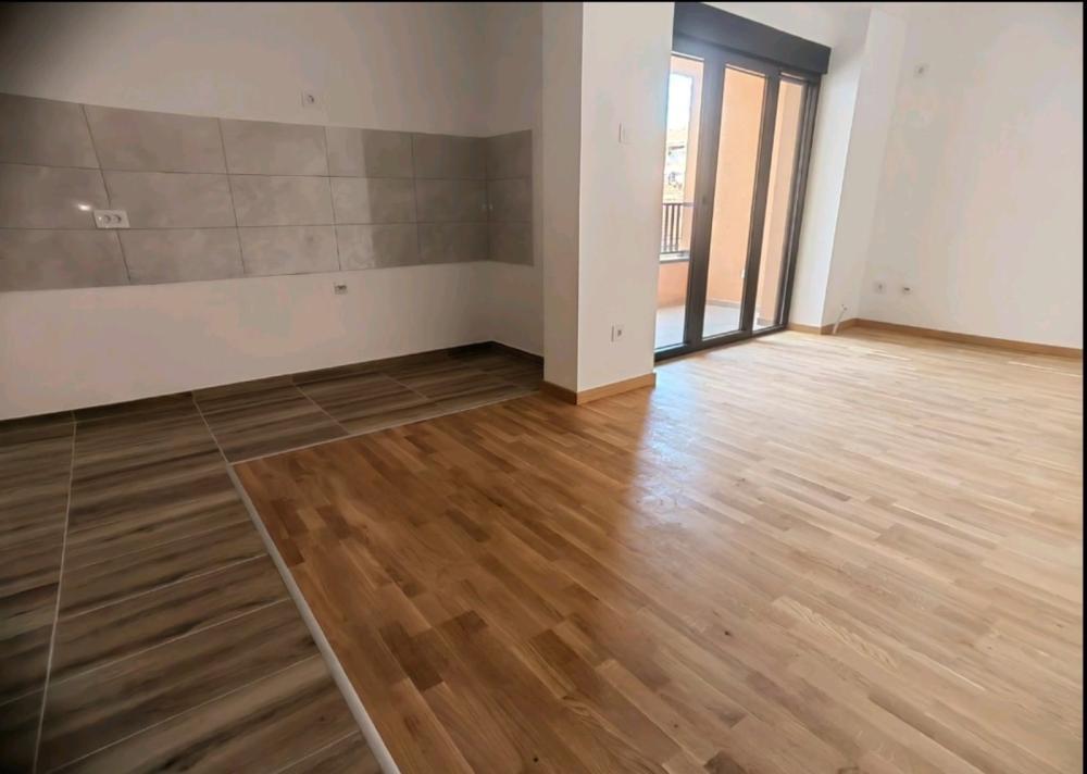Glavna slika -Centar, Troiposoban stan na prodaju, 79m2, 185.700€
