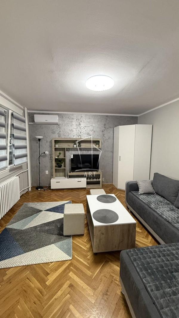 Slika 1 - Stevana Opačića, Jednosoban stan za izdavanje, 34m2, 400€