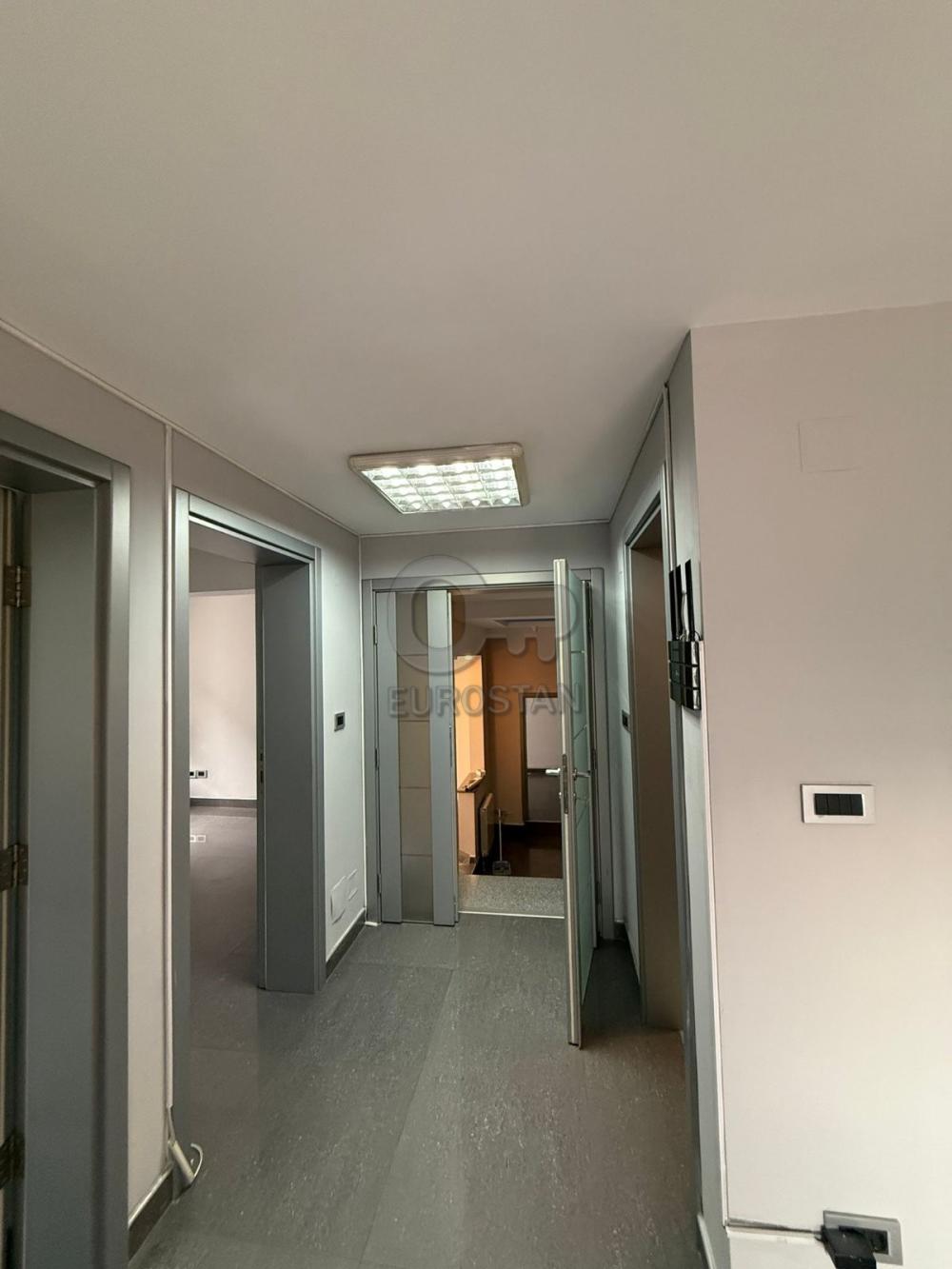 Slika 10 - Južni bulevar, Petosoban stan za izdavanje, 103m2, 2.600€