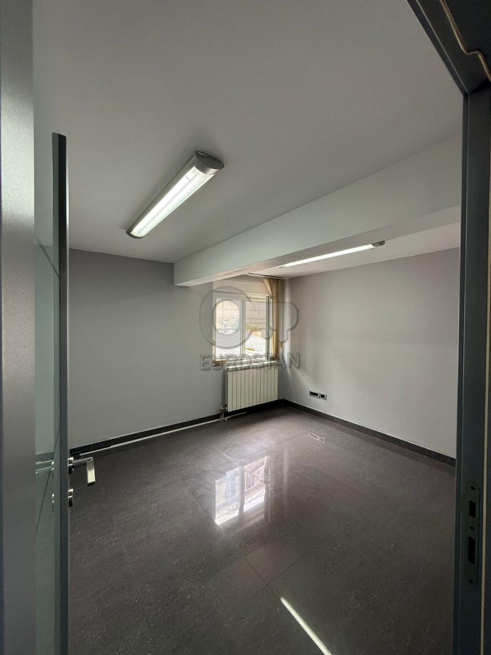 Slika 7 - Južni bulevar, Petosoban stan za izdavanje, 103m2, 2.600€