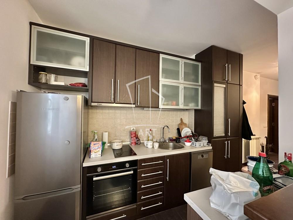 Slika 3 - Siva Stena,  Kuća na prodaju, 235m2, 480.000€