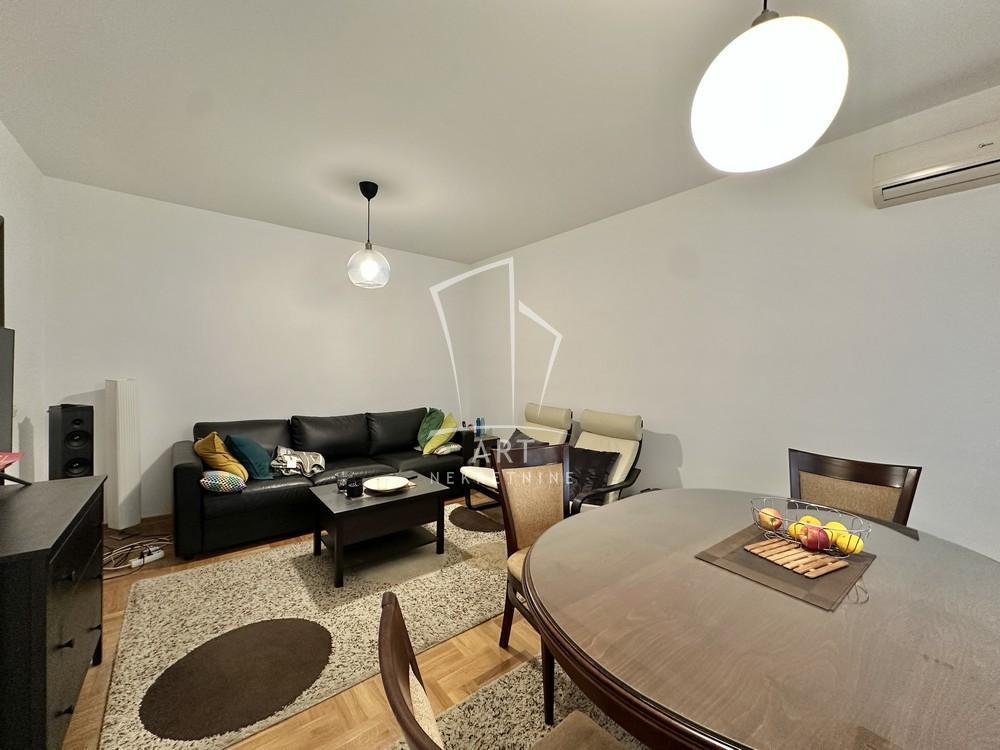 Glavna slika -Siva Stena,  Kuća na prodaju, 235m2, 480.000€