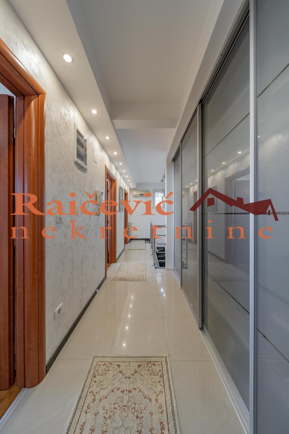 Slika 9 - Radoja Domanovica, Četvorosoban stan na prodaju, 112m2, 465.000€