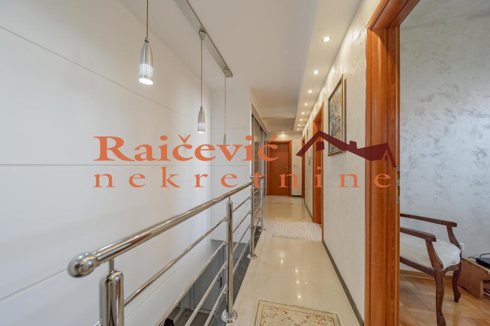 Slika 10 - Radoja Domanovica, Četvorosoban stan na prodaju, 112m2, 465.000€