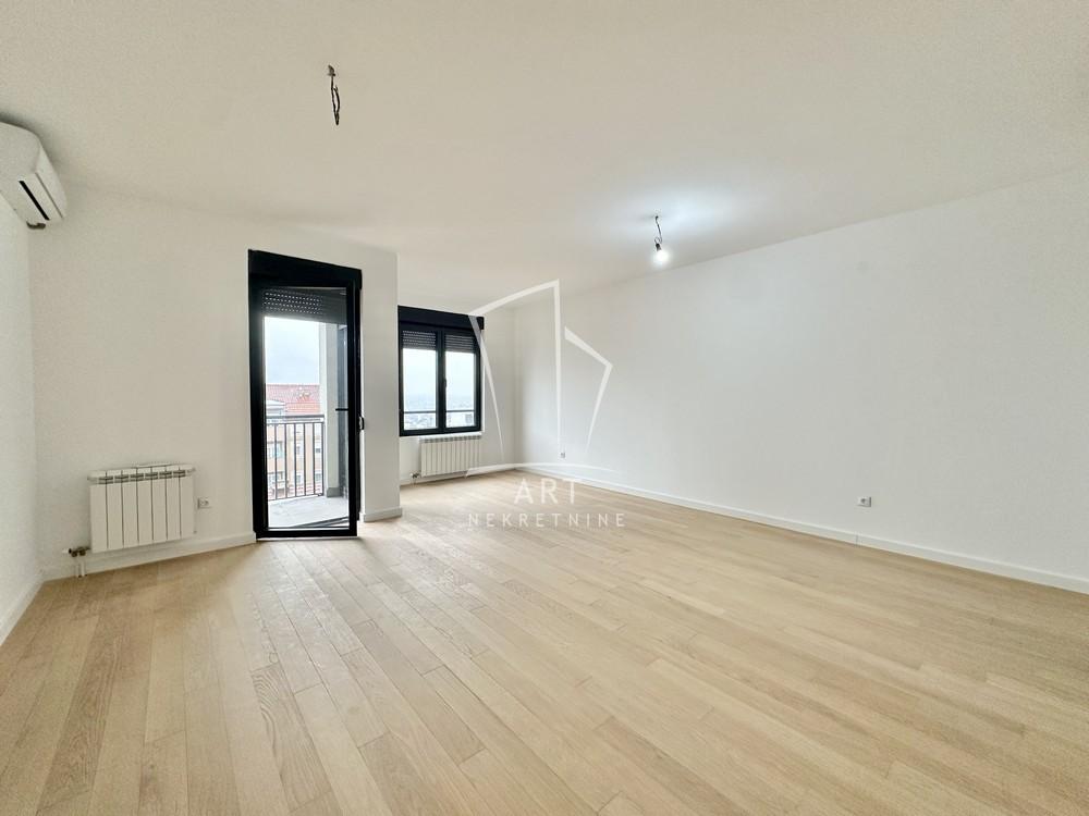 Slika 1 - Vojvode Blažete, Trosoban stan na prodaju, 95m2, 332.500€