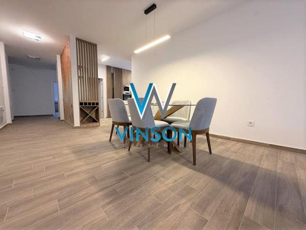 Slika 9 - Četvorosoban stan za izdavanje, 170m2, 1.800€