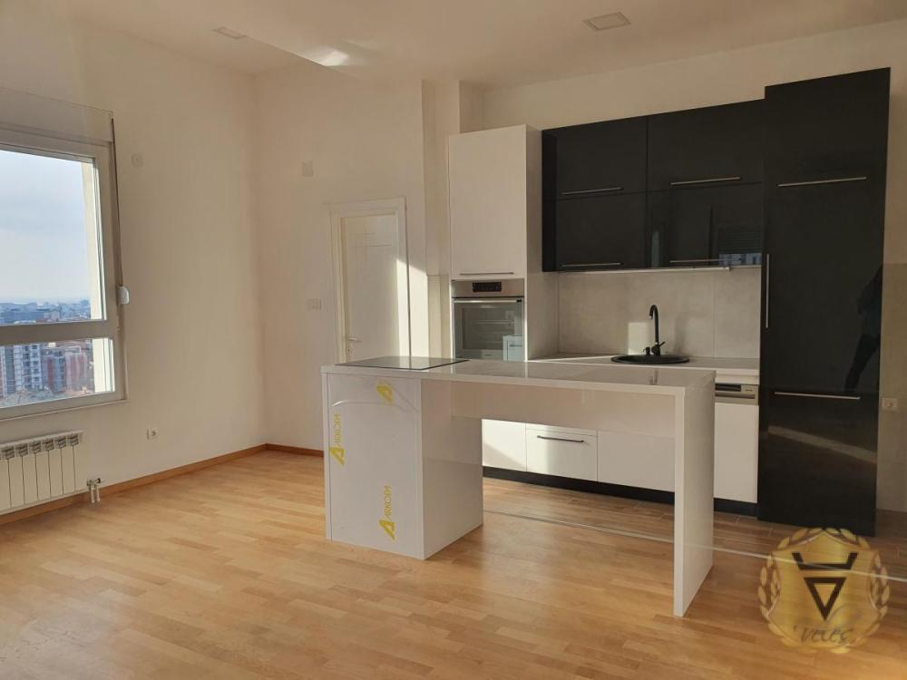 Glavna slika -Trosoban stan za izdavanje, 76m2, 900€