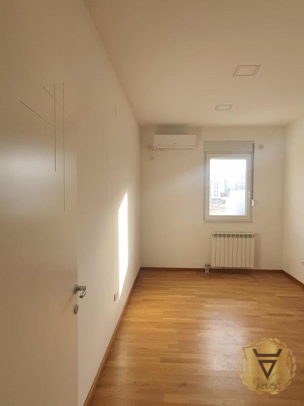 Slika 9 - Trosoban stan za izdavanje, 76m2, 900€