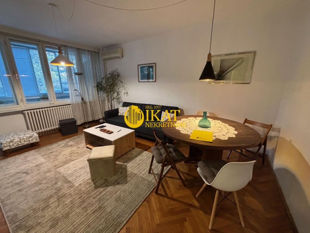 Slika 2 - Bulevar Kralja Aleksandra, Trosoban stan za izdavanje, 80m2, 800€