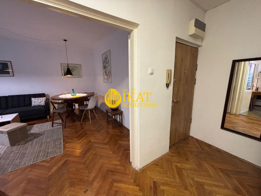 Slika 5 - Bulevar Kralja Aleksandra, Trosoban stan za izdavanje, 80m2, 800€