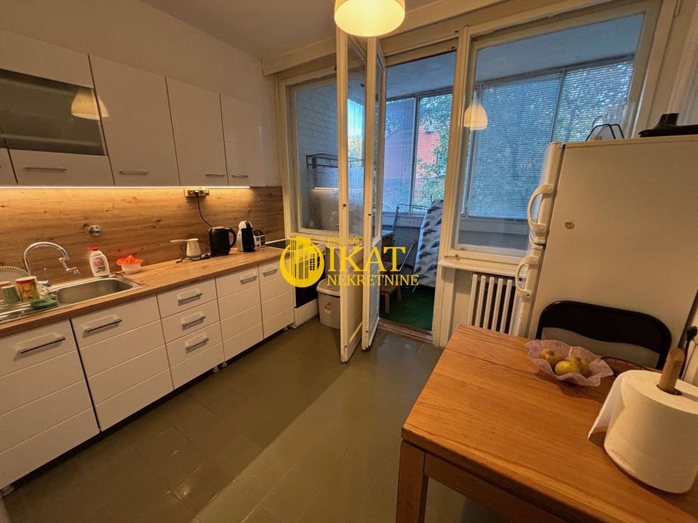 Slika 7 - Bulevar Kralja Aleksandra, Trosoban stan za izdavanje, 80m2, 800€