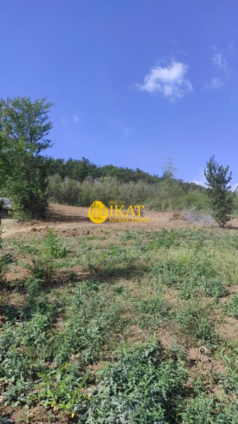 Slika 2 -  Plac na prodaju, Mladenovac, Koraćica, 11.000€