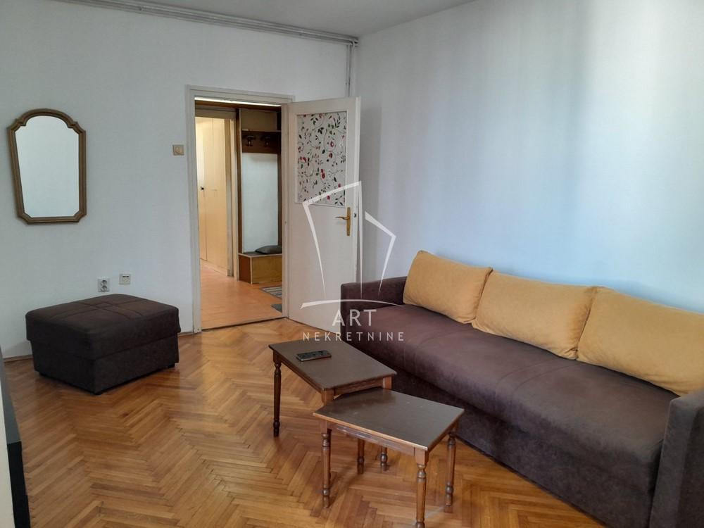 Slika 2 - Branka Krsmanovića, Trosoban stan za izdavanje, 62m2, 600€