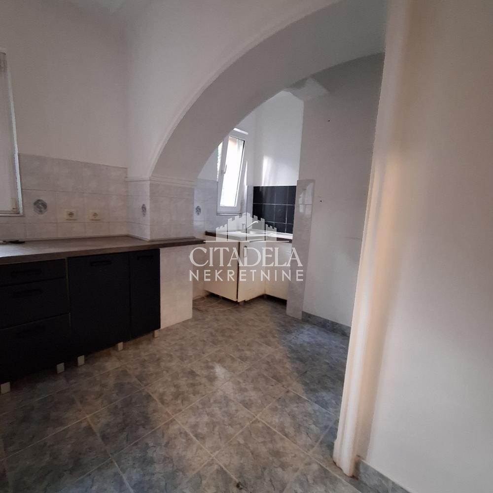 Slika 6 - Ljubomira Stojanovića, Trosoban stan na prodaju, 75m2, 249.000€