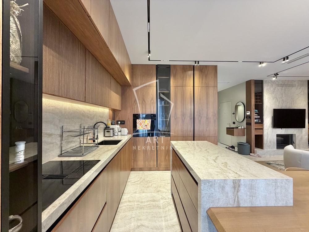 Slika 3 - Slavka Ćuruvije, Četvoroiposoban stan na prodaju, 113m2, 559.000€