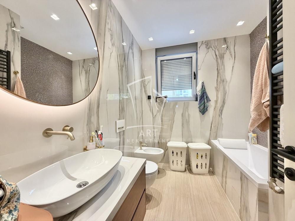 Slika 7 - Slavka Ćuruvije, Četvoroiposoban stan na prodaju, 113m2, 559.000€